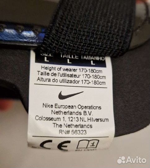 Футбольные щитки Nike