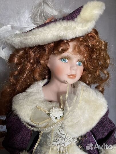 Кукла фарфоровая коллекционная