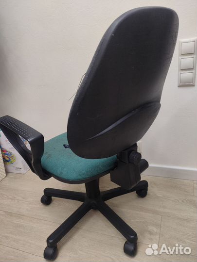 Компьютерное кресло