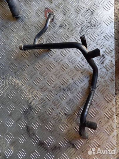 Патрубок охлаждения Volkswagen Golf 4 2000