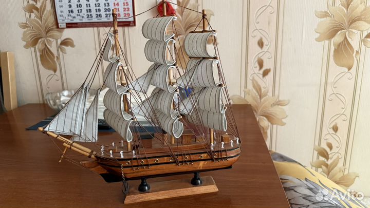 Модель корабля