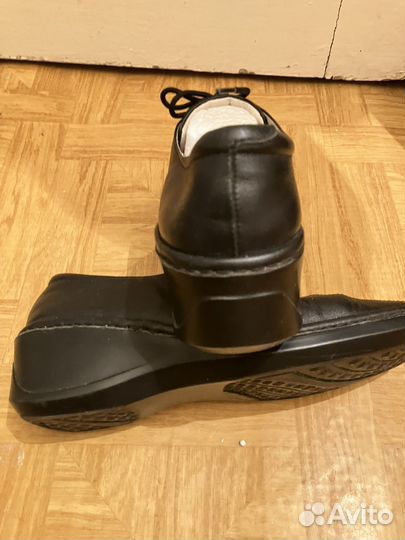 Обувь женская 36 размер