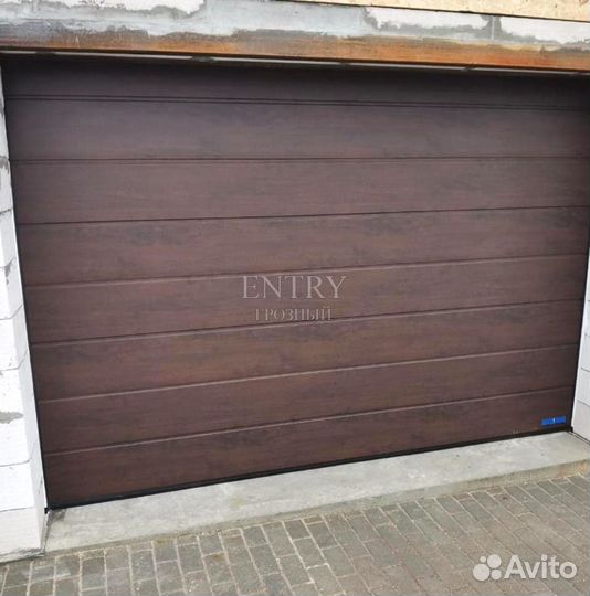 Ворота гаражные секционные