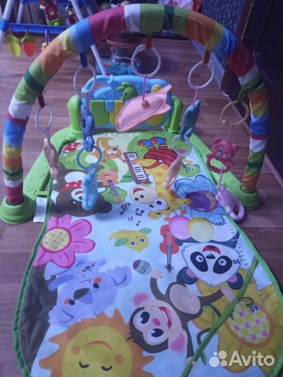 Развивающий коврик с пианино