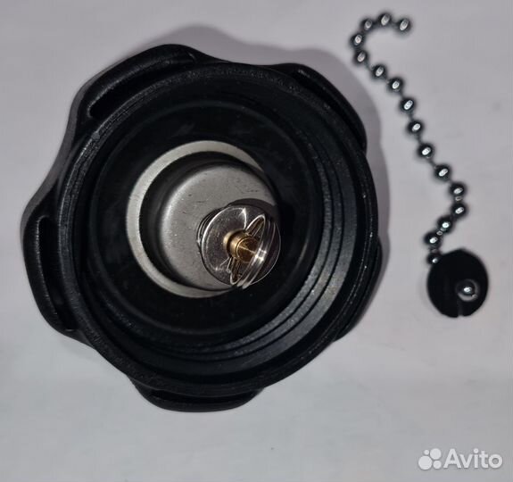 Крышка бензобака Yamaha 4-5