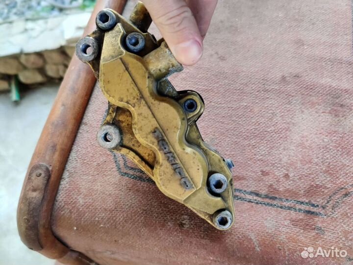 Суппорт Suzuki Honda