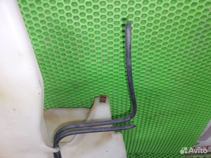 Бачок стеклоомывателя Cadillac Escalade GMT800