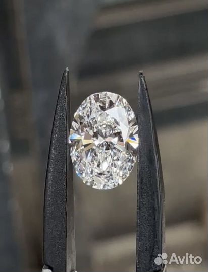 CVD бриллиант в огранке овал 6.23 карат