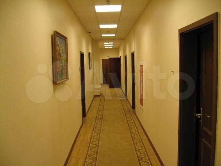 Здание, 1074 м²