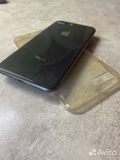 Телефон iPhone 8 plus