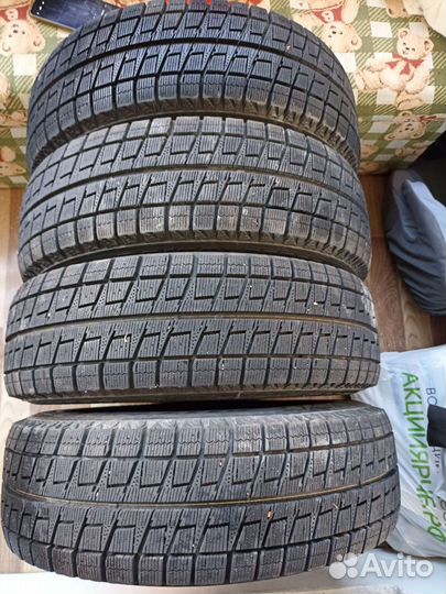 Bridgestone Blizzak Revo2 185/70 R14
