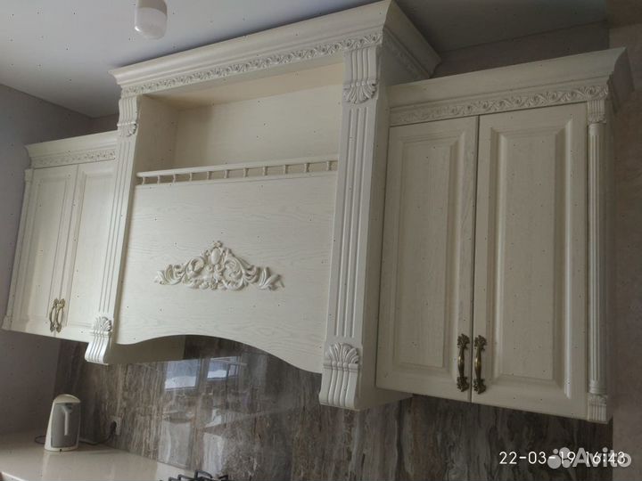 Кухонный гарнитур из массива