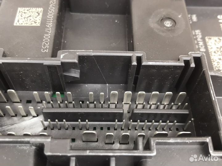 Блок бортовой сети Фольксваген Амарок