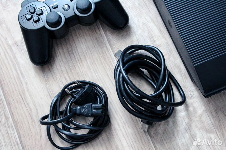 Sony PlayStation 3 Super Slim. Прошитая 1000+ Игр