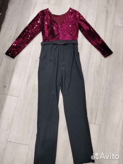 Комбинезон брючный с паетками