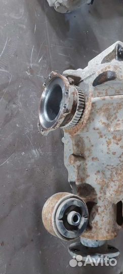 Редуктор задний на Nissan Skyline v35