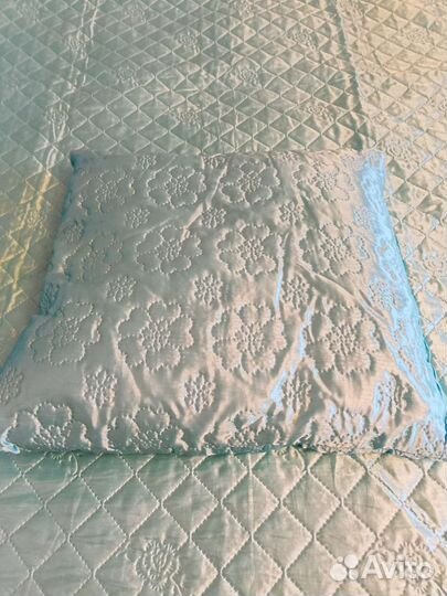 Покрывало атласное новое