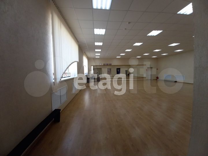 Продам помещение свободного назначения, 252.6 м²