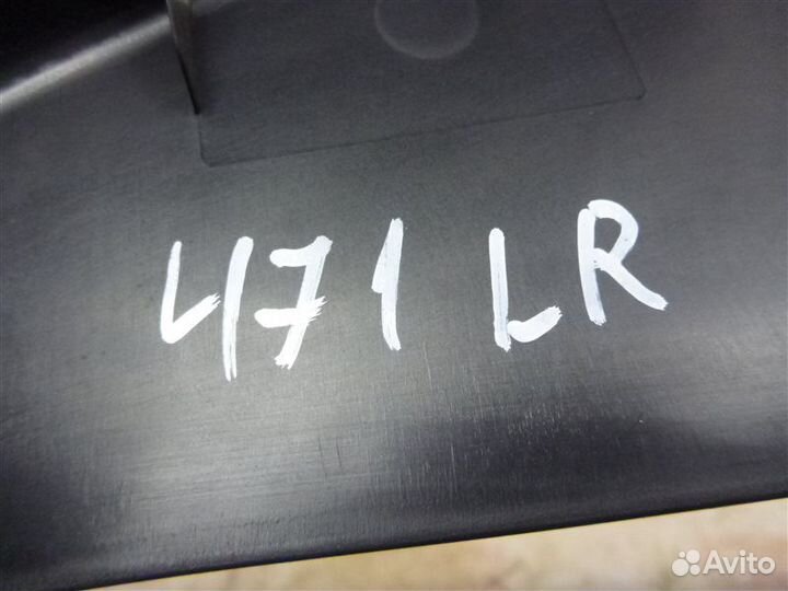 Пластик салона задний левый Volkswagen Golf 5K1