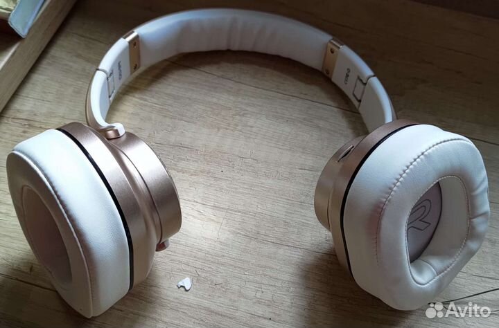 Беспроводные наушники soho