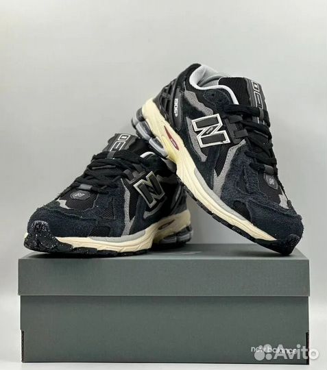 New Balance 1906R Protection Pack Black