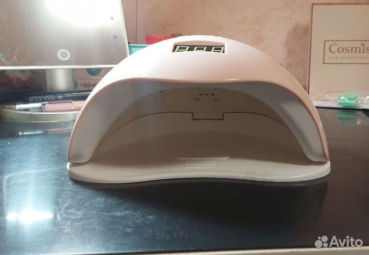 Лампа для ногтей