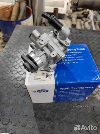 Насос гур для а/м VW Amarok(09) /Transporter(03)