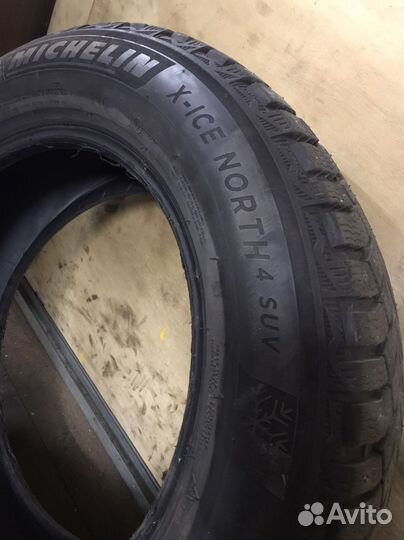 Michelin X-Ice North 4 SUV 225/60 R17 103T