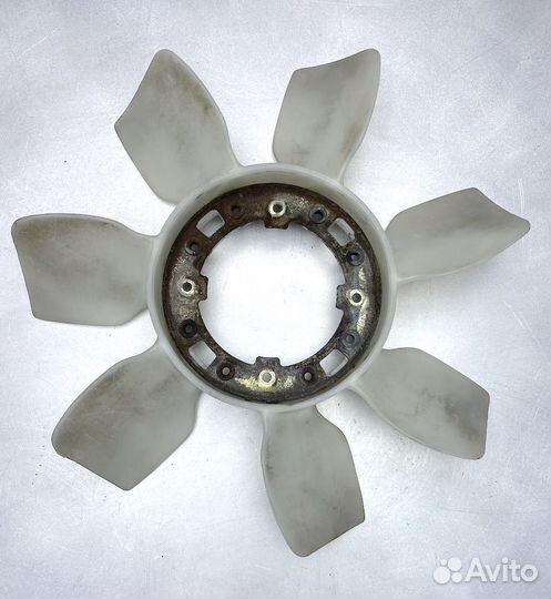 Тойота Превия Крыльчатка вискомуфты