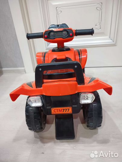 Квадроцикл-каталка