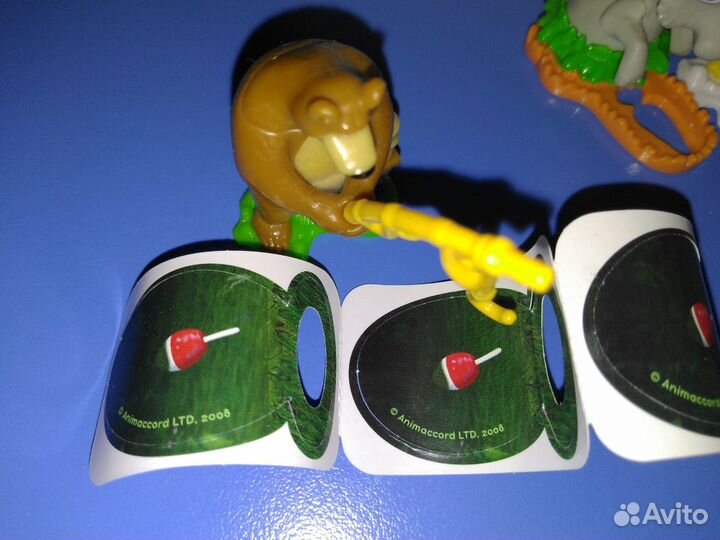 Киндер-сюрприз Маша и Медведь