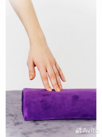 Подушка валик на кушетку полувалик под поясницу