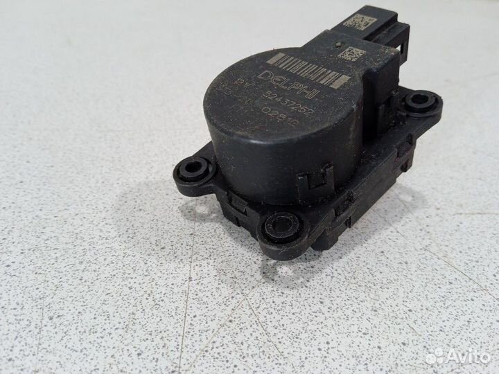 Моторчик заслонки печки 52437252