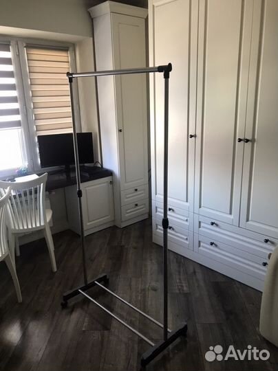 Вешалка напольная