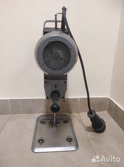 Сабельный раскройный нож