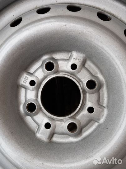 R13 Luckstar LPR351 175/70, PCD 4x98 DIA 58.5