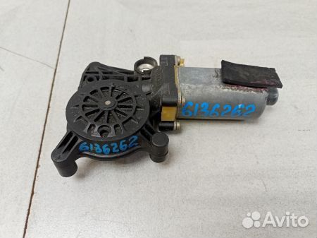 Моторчик переднего левого стеклоподъемника