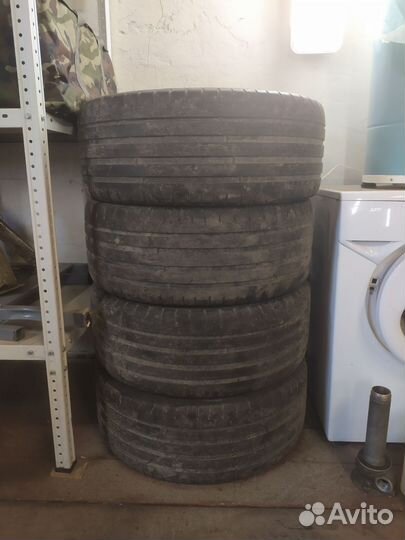 Nokian Tyres Hakka Black 2 235/45 R17