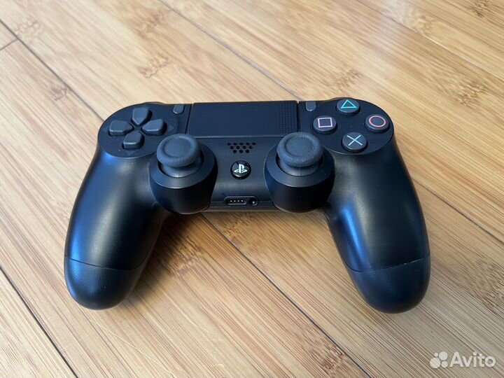 Джойстик Dualshock 4 вторая версия PS4