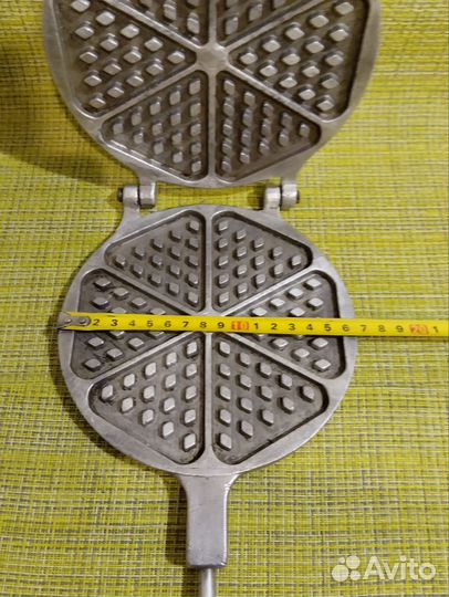 Формы для выпечки печенья и вафель