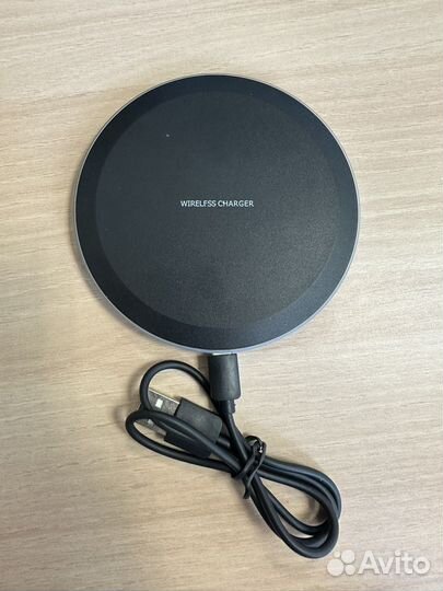 Беспроводная зарядка для телефона