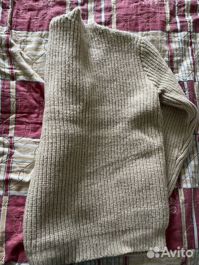 Свитер женский
