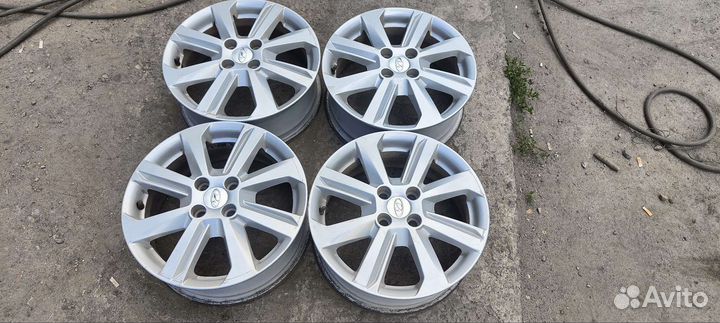 Оригинальные Литые диски r16 на Ладу Весту