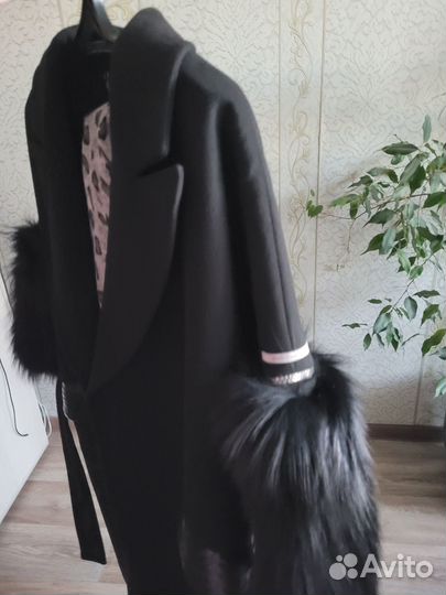 Продам пальто женское