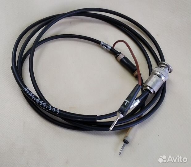 2 кабеля для замеров в V-метрах и осциллографах