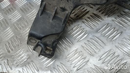 Крепление бампера переднее renault megane 3 (7NS17HF01)