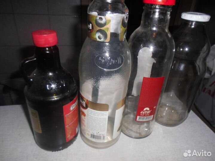 Продаю банки, бутылки и стопки. Кружки пивные