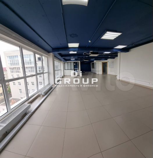 Офис с видом на Кул-Шариф и Мерседес Центр