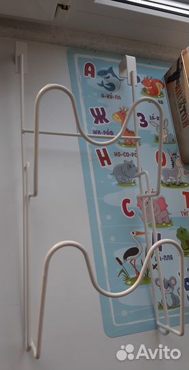 Продам три держателя, 2 кухонных точно