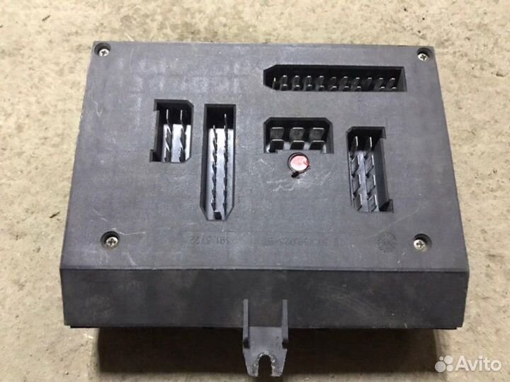 Блок предохранителей Лада 2112 21120 2001
